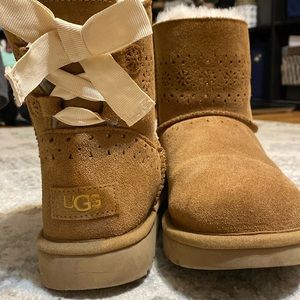 Bow Uggs